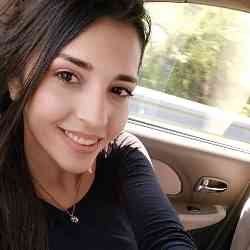 Single Greek woman in Chicago, IL, United States