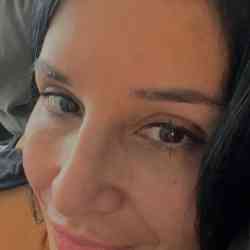 Single Greek woman in Montreal, QC, Canada