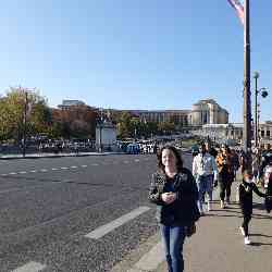 Single Arab woman in Montréal, Québec, Canada