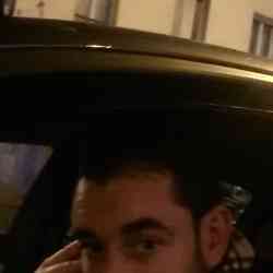 Single Arab man in Paris, Île-de-France, France