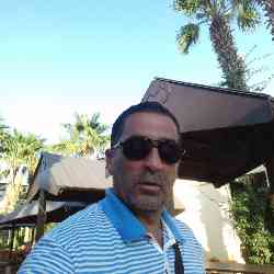 Single Arab man in Paris, Île-de-France, France