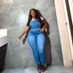 Single Jamaican woman in Buli, Ghana, Ghana