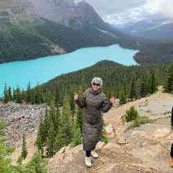 Single Arab woman in Jeddah, Makkah Province, Saudi Arabia