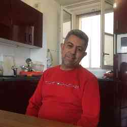 Single Arab man in Paris, Île-de-France, France