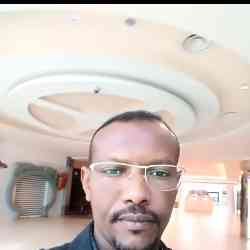 Single Arab man in Jeddah, Makkah Province, Saudi Arabia