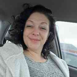 Single Arab woman in Clovis, NM, United States