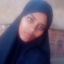 Single Muslim woman in Nairobi, Kenya, Kenya