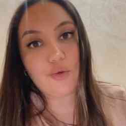 Single Muslim woman in North Vancouver, BC, Canada