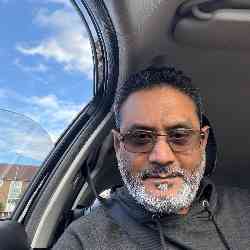 Single Muslim man in London, UK, United Kingdom