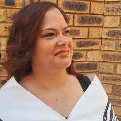 Single Muslim woman in Johannesburg South, South Africa, South Africa