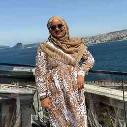 Single Muslim woman in Wolverhampton, UK, United Kingdom