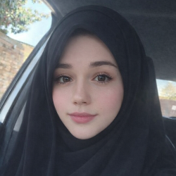 Single Muslim woman in London, UK, United Kingdom