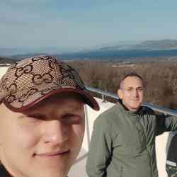 Single Muslim man in İzmit, Kocaeli, Turkey