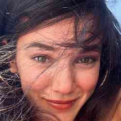 Single Muslim woman in Taskent, Oʻzbekiston, Uzbekistan