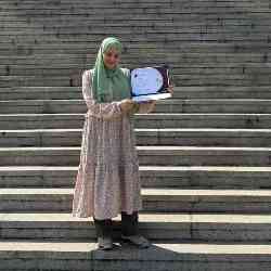 Single Muslim woman in Busan, South Korea, South Korea