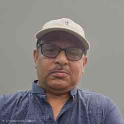 Single Muslim man in Karachi, Pakistan, Pakistan