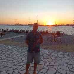 Single Greek man in Θεσσαλονίκη, Ελλάδα, Greece