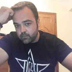 Single Greek man in Athens, Ελλάδα, Greece