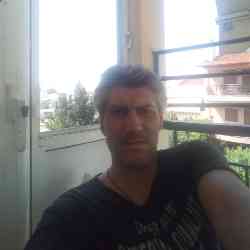 Single Greek man in Θεσσαλονίκη, Ελλάδα, Greece