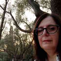 Single Greek woman in Κεντρικός Τομέας Αθηνών, Ελλάδα, Greece