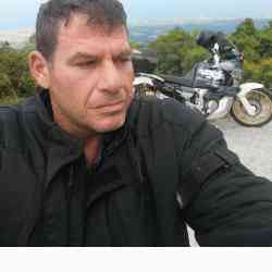 Single Greek man in Θεσσαλονίκη, Ελλάδα, Greece