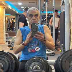 Single Greek man in Περαία, Ελλάδα, Greece