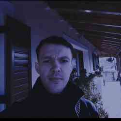 Single Greek man in Athens, Ελλάδα, Greece