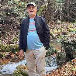 Single Greek man in Athens, Ελλάδα, Greece