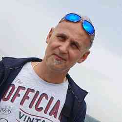 Single Greek man in Τρίκαλα, Ελλάδα, Greece