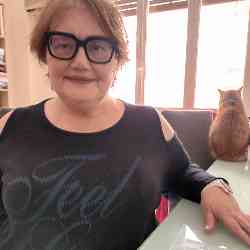 Single Greek woman in Athens, Ελλάδα, Greece