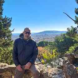 Single Greek man in Πειραιάς, Ελλάδα, Greece