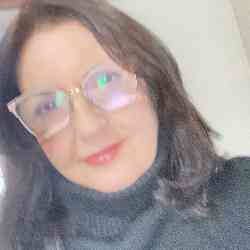 Single Greek woman in Λεχαινά, Ελλάδα, Greece