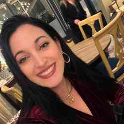 Single Greek woman in Πειραιάς, Ελλάδα, Greece