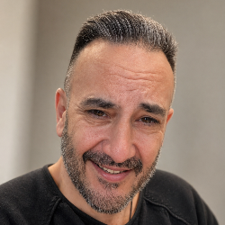 Single Greek man in Athens, Ελλάδα, Greece