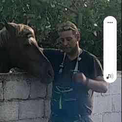 Single Greek man in Κορυδαλλός, Ελλάδα, Greece