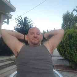 Single Greek man in Βόλος, Ελλάδα, Greece