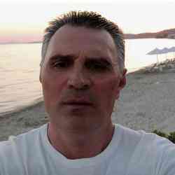 Single Greek man in Θεσσαλονίκη, Ελλάδα, Greece