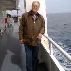 Single Greek man in Pireas, Greece