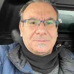 Single Greek man in Thessaloniki, Greece