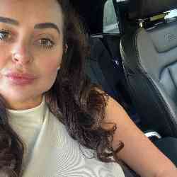 Single Turkish woman in Leeds, UK, United Kingdom