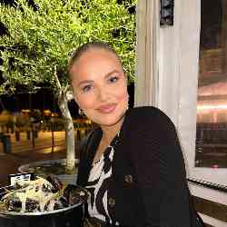 Single Turkish woman in Cologne, Germany, Germany