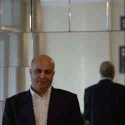 Single Turkish man in Berlin, Almanya, Germany