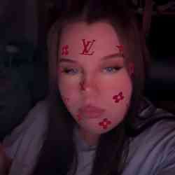 Single Turkish woman in Oberhausen-Rheinhausen, Deutschland, Germany