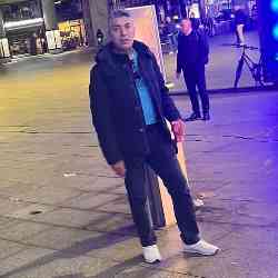 Single Turkish man in Worms, Almanya, Germany
