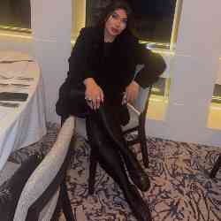 Single Iranian woman in London, England, United Kingdom