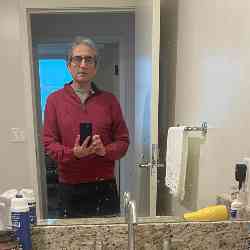 Single Iranian man in Irvine, California, United States