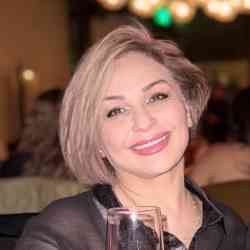 Single Iranian woman in Irvine, California, United States