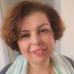 Single Iranian woman in London, England, United Kingdom