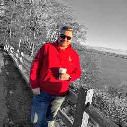 Single Iranian man in Vancouver, British Columbia, Canada