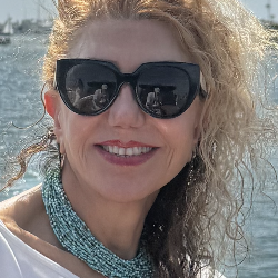 Single Iranian woman in Irvine, California, United States